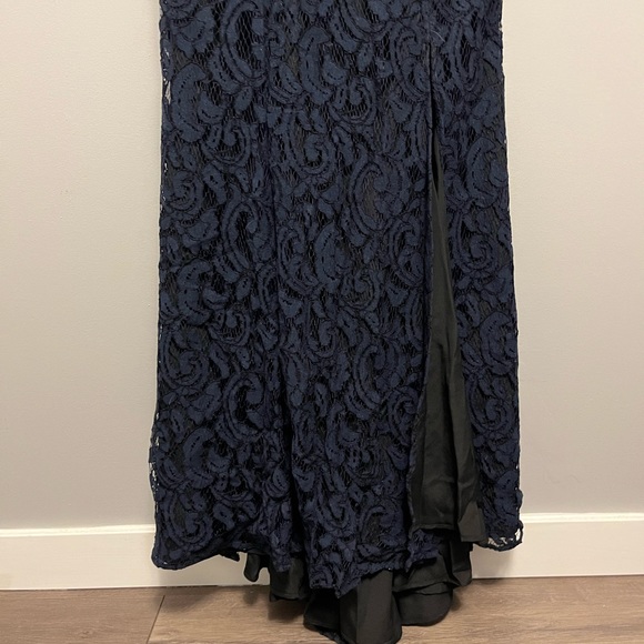 Bcbg formal lace dress, size 12, black with navy lace overlay - Picture 6 of 6